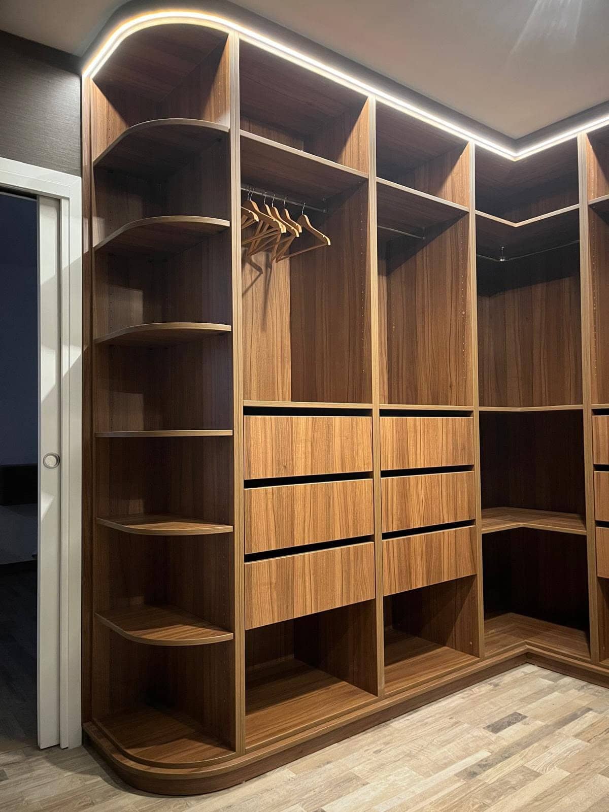 Dressing noyer sur-mesure